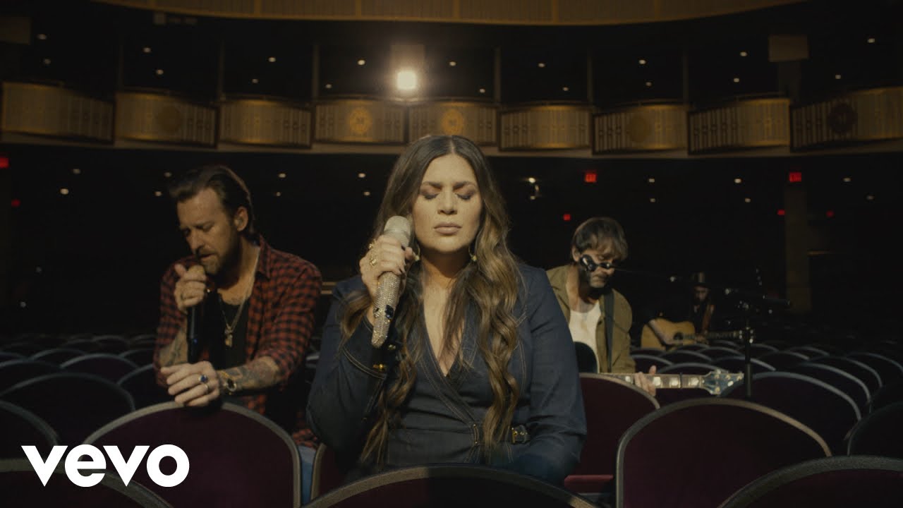 Lady A - Love You Back (Acoustic Version at The Met 2023)
