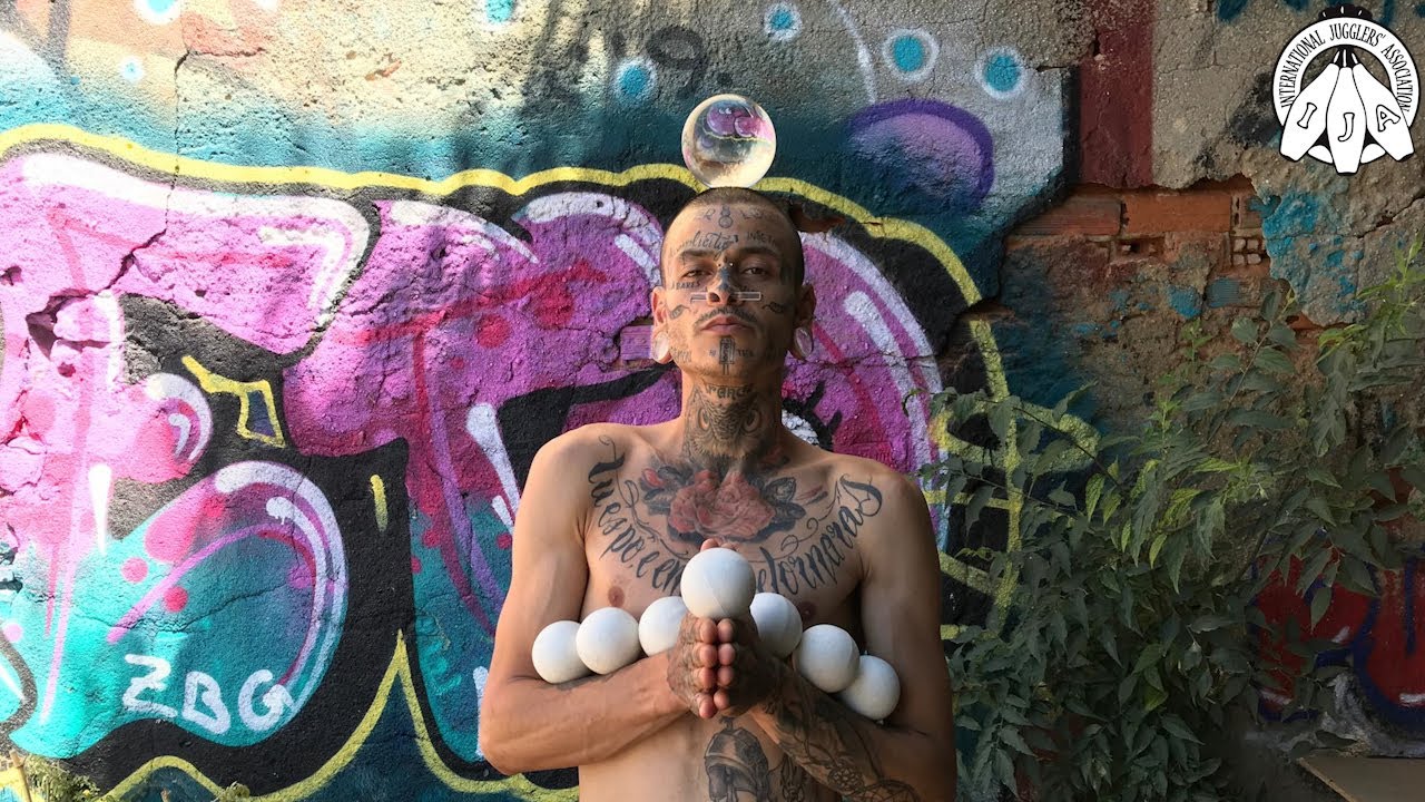 Tricks of the Month by Christofer Silva 