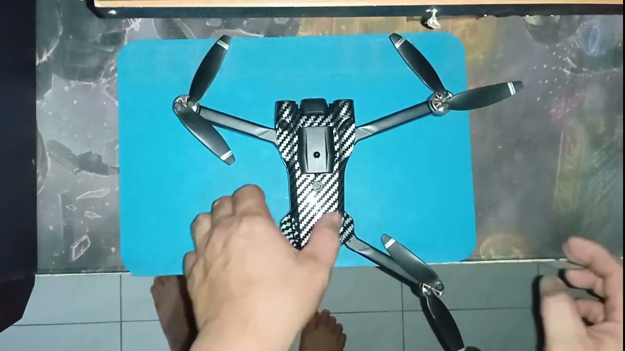 Unboxing Dan Review  Drone A13
