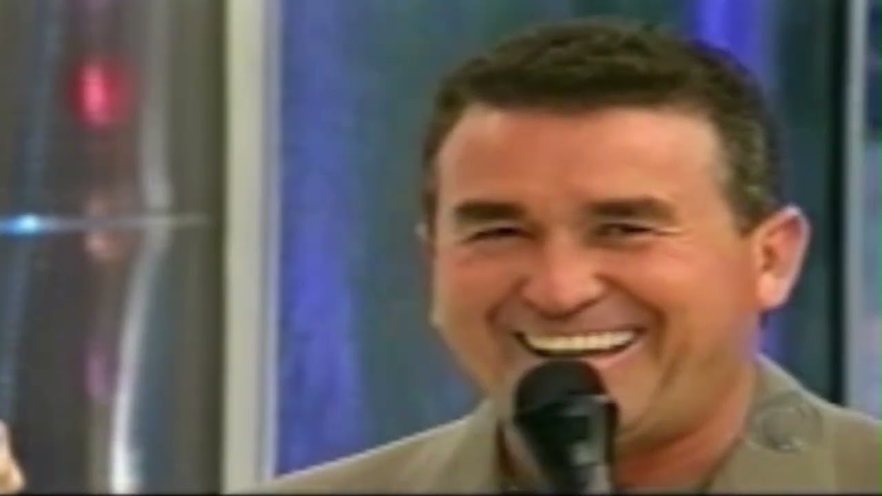 Amado Batista - Agarra, Agarra (Programa É Show com Adriane Galisteu 05/04/2001)