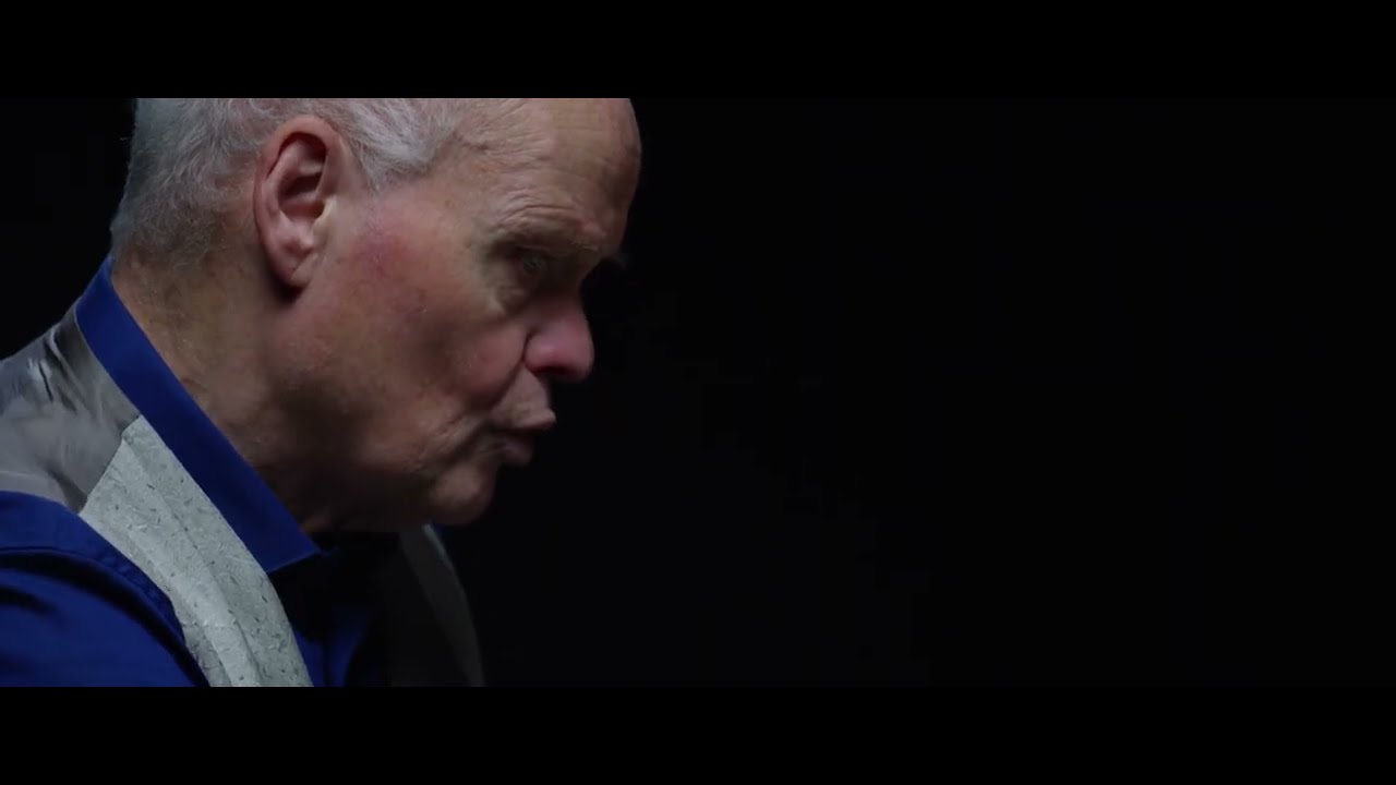 Video Portrait: Ueli Wiget, Piano | Ensemble Modern