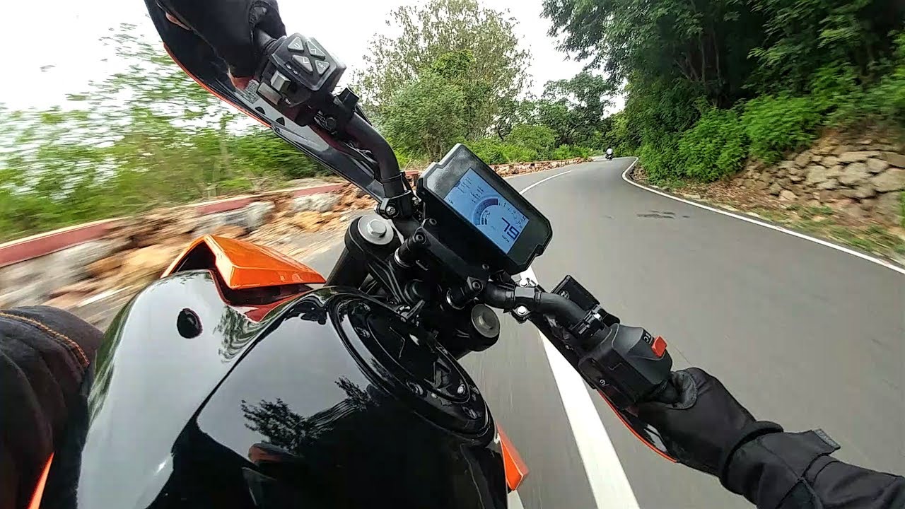 Hill Climb - Race to the Clouds - Nandi Hills  | 2017 Duke 390 | Gyro cam