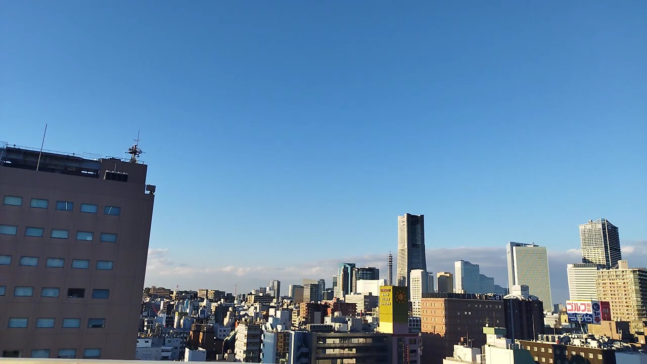 【タイムラプス】冬晴れの日が暮れていく、ランドマークタワーの遠景 2025年1月下旬(13)