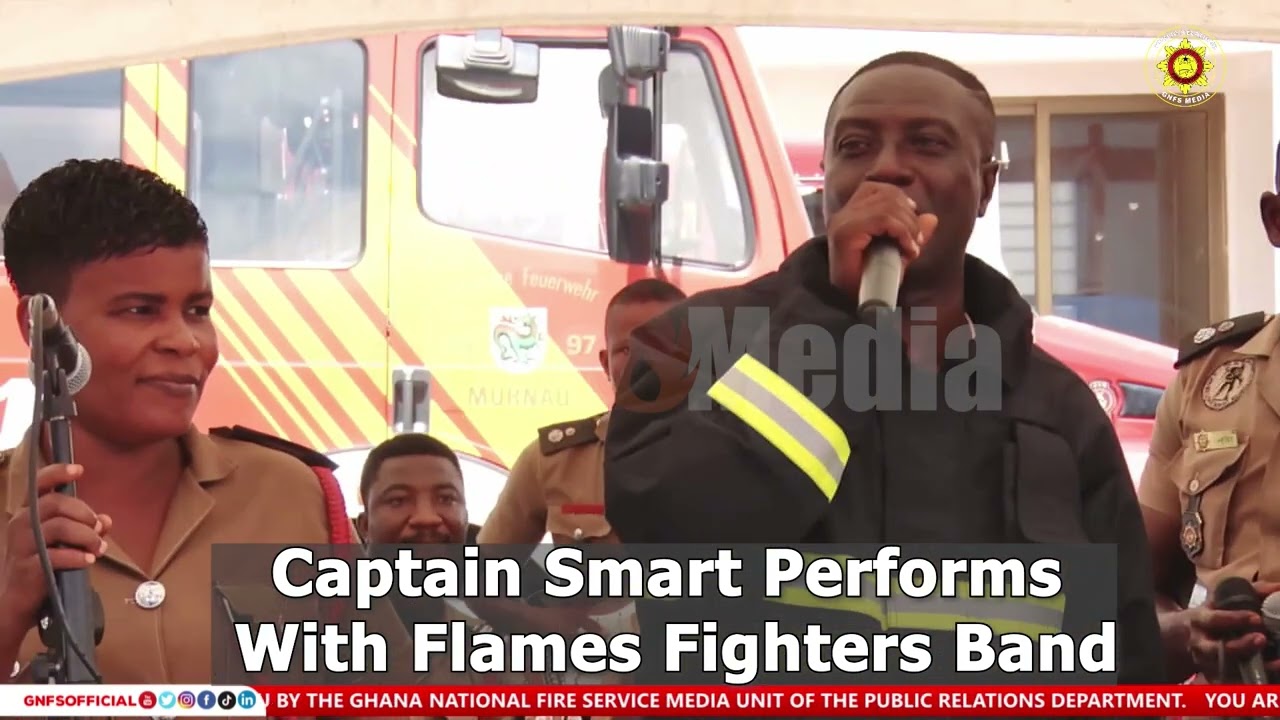 Captain Smart Performs With Flames Fighters Band