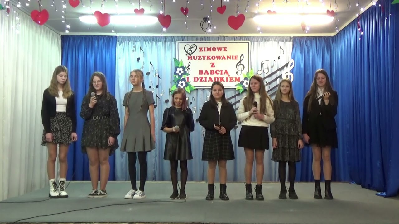 Zimowe muzykowanie z Babcią i Dziadkiem
