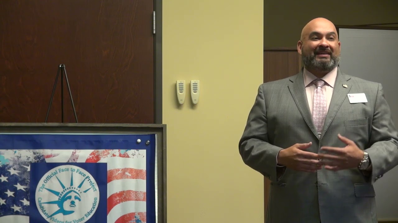 Брайан Эскобар — кандидат на должность комиссара округа Хейс № 2.