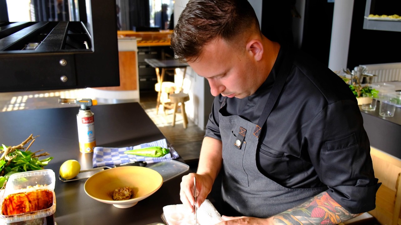 Thijs Meliefste prepares a langoustine dish