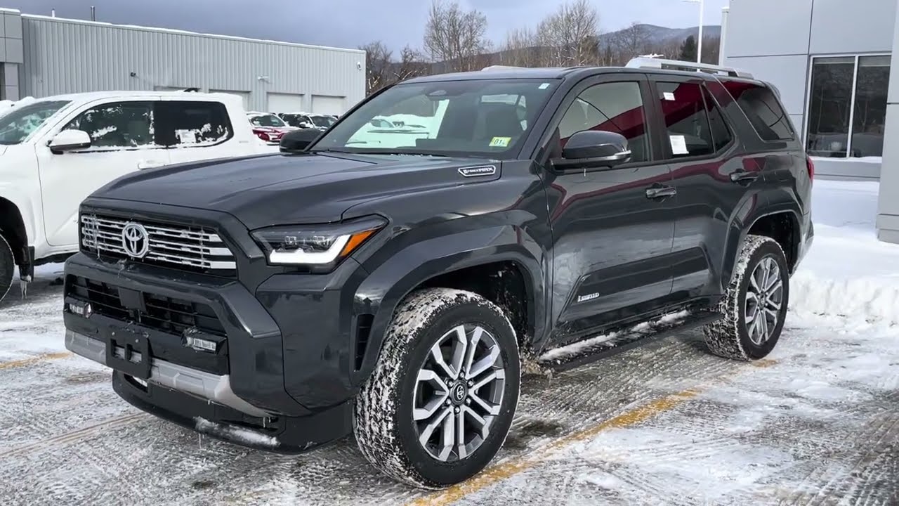 Toyota 4Runner Limited 2026 года выпуска, чёрный цвет.