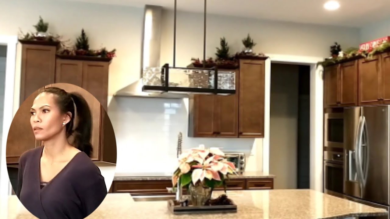 HOW TO DECORATE ABOVE YOUR KITCHEN CABINET FOR CHRISTMAS SEASON