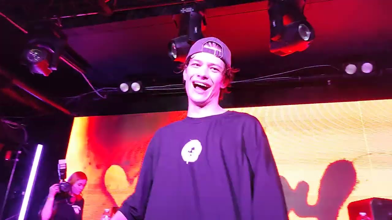 Юг 404 & CMH - Milf Money (21.05.2023)