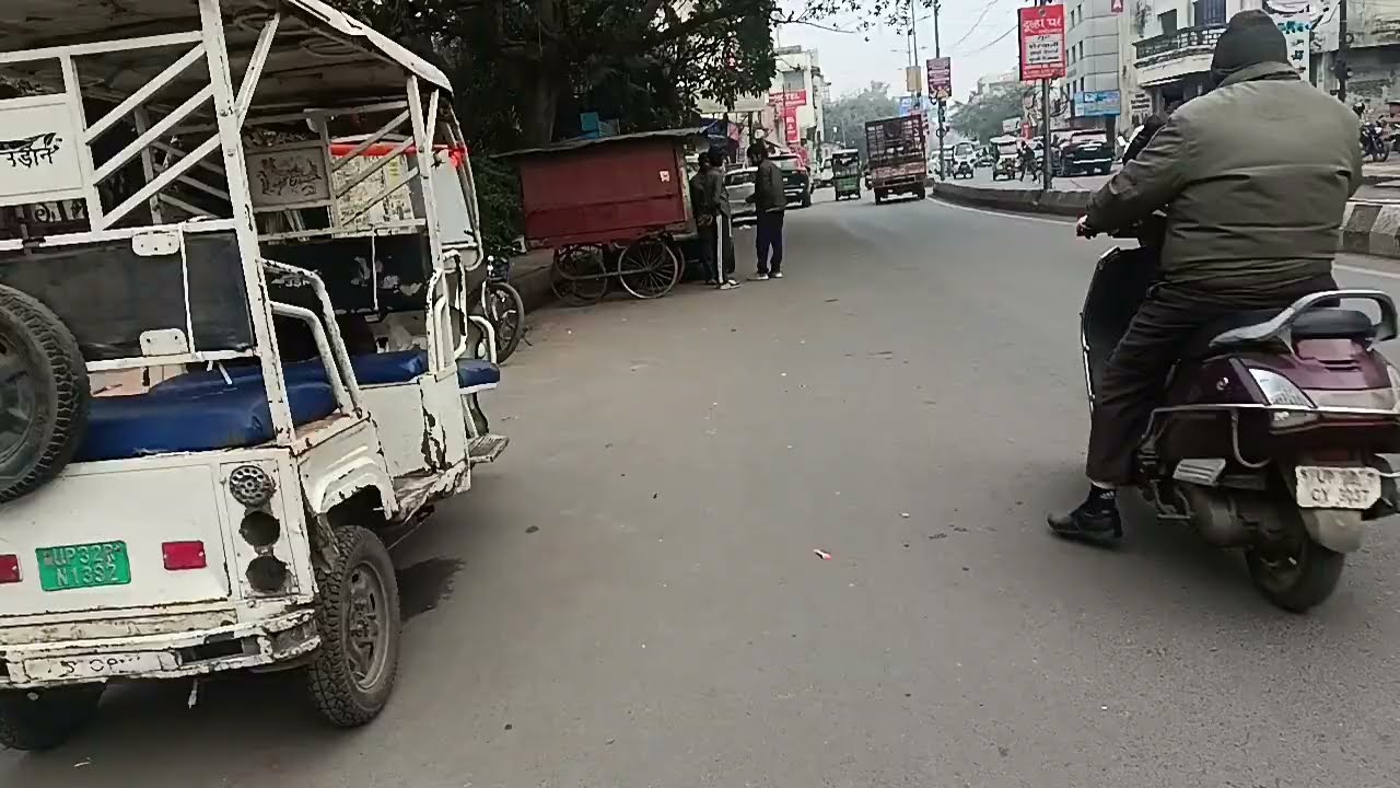 चारबाग से अमीनाबाद मेडिसिन मार्केट की यात्रा डेली ब्लॉग ।।