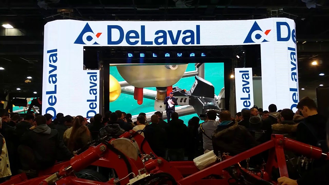 DeLaval VMS V300 introduced in Budapest by Axi&aacute;l Kft.