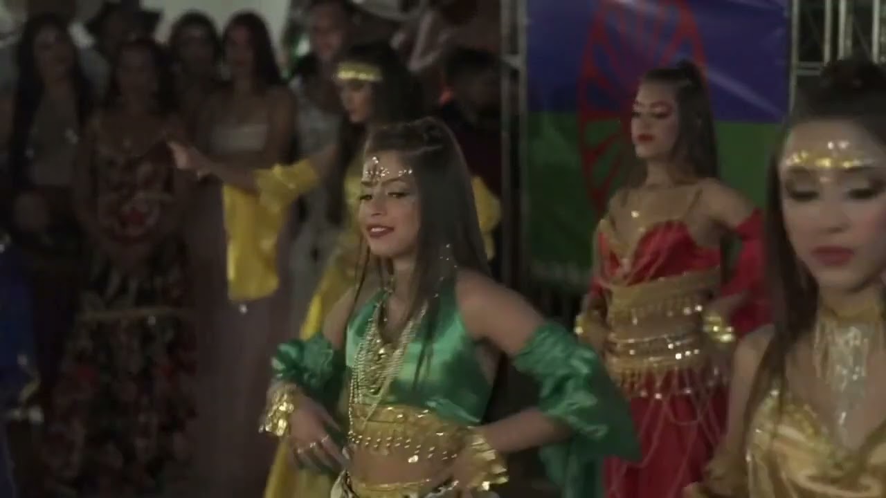 Dança Cigana- 1° mostra cultural da comunidade cigana de Trindade Goiás.