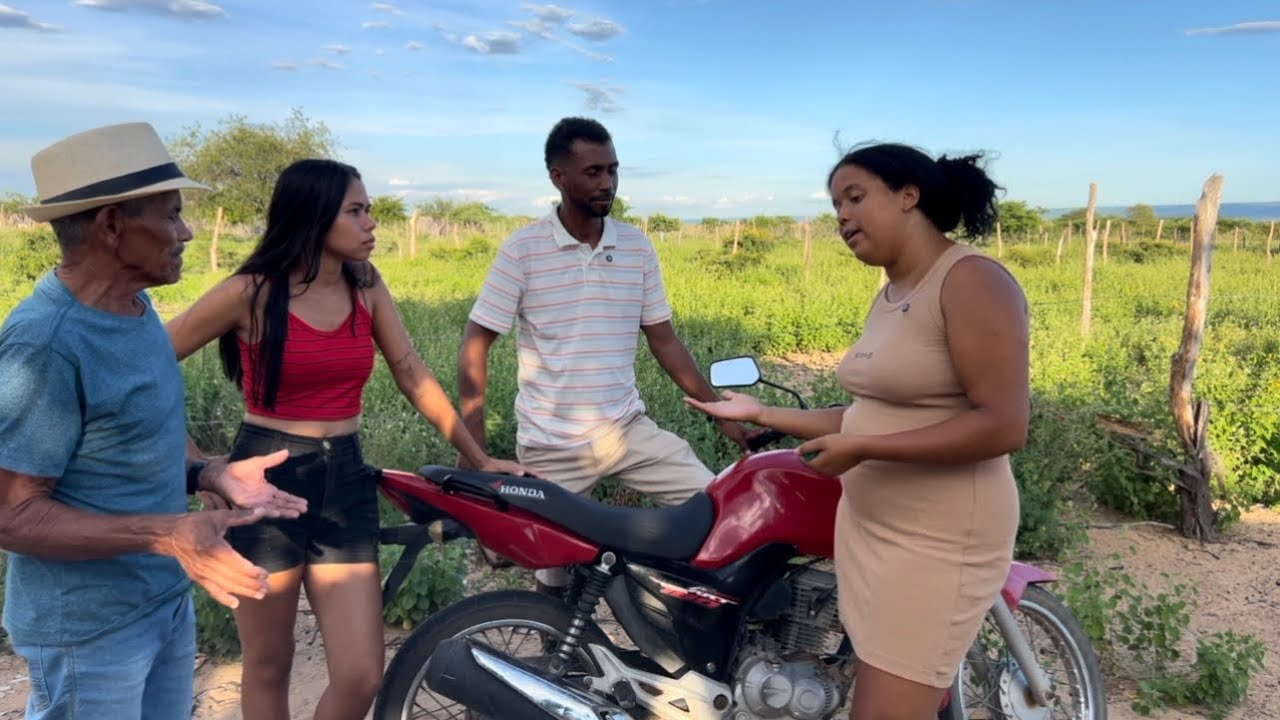 MULHER pegar CARTÃO de crédito emprestado e não pagar 