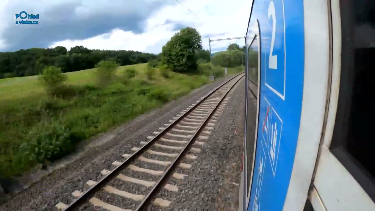 Karlovy Vary - Ústí nad Labem hl. n. / POHLED NA TRAŤ Z KONCE VLAKOVÉ SOUPRAVY / 4K KVALITA