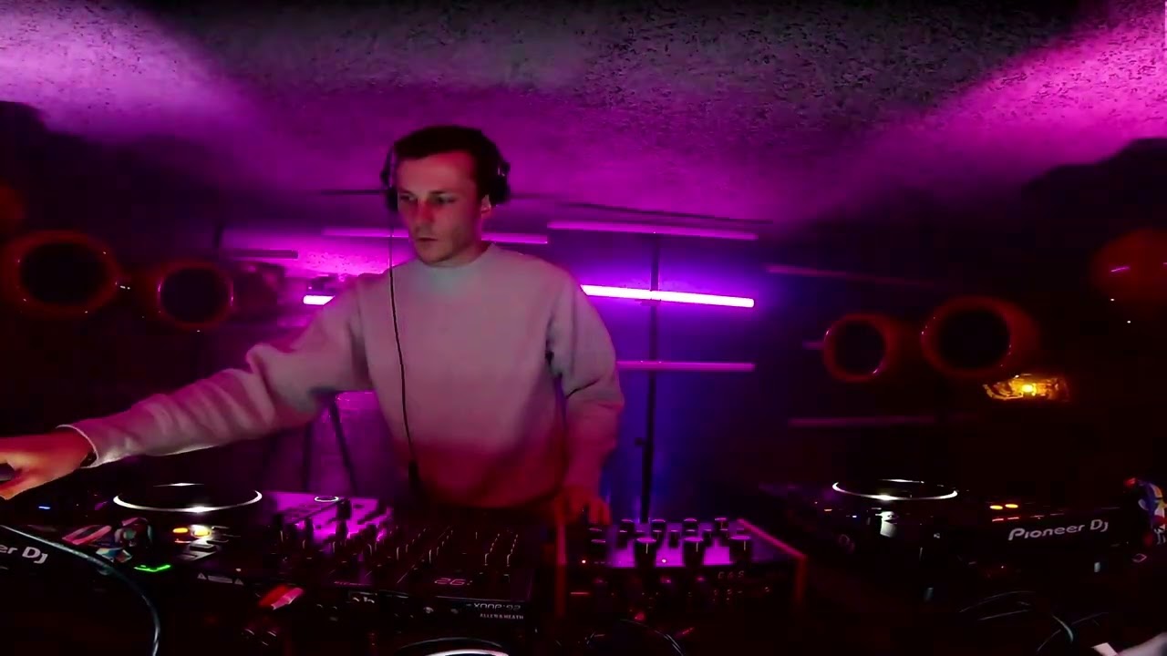 Desert Land Podcast // Brieuc