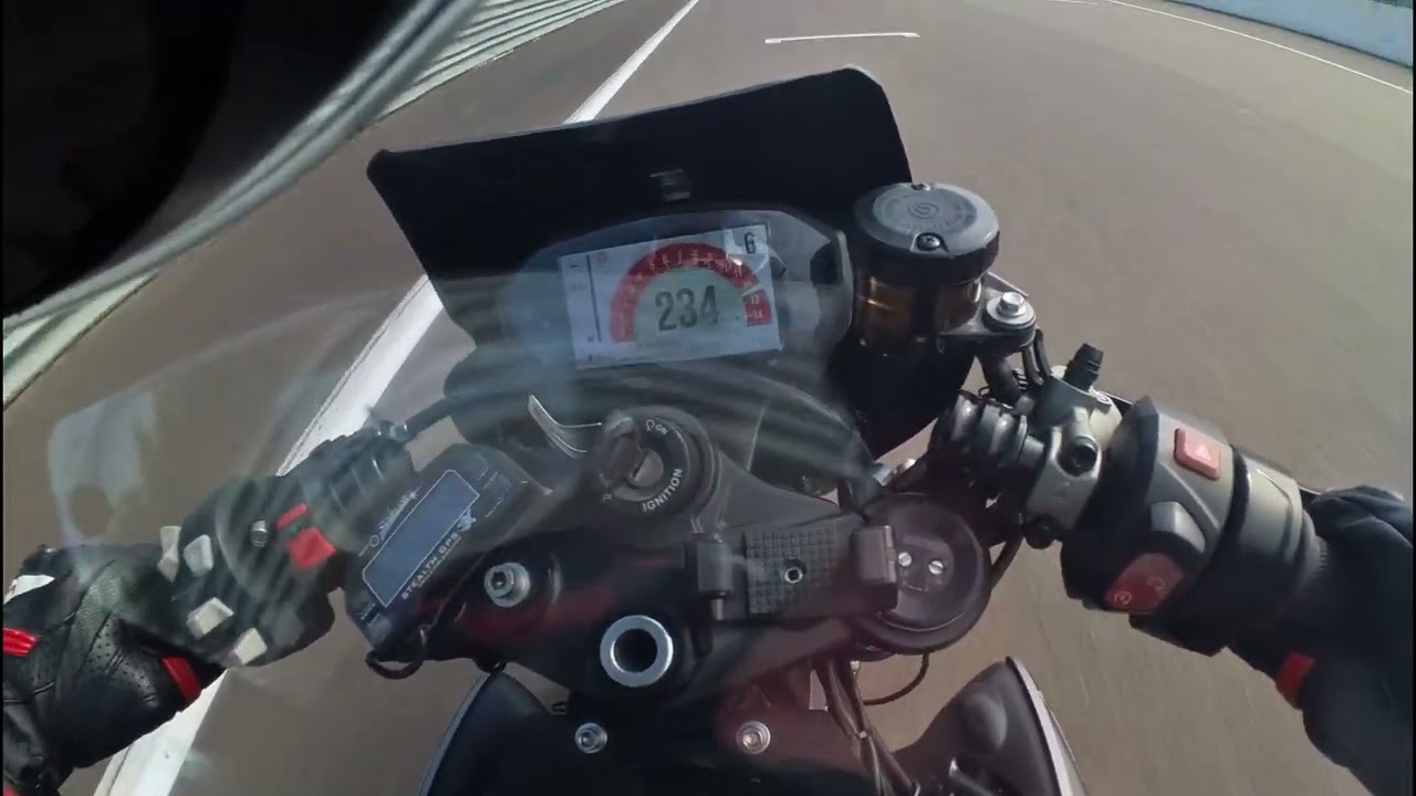 Dijon 20 05 25 ‐ Street triple 765 RS 2017