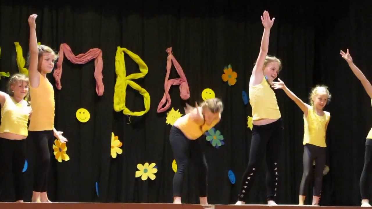 2. Zumba Revue- tanec kruhy