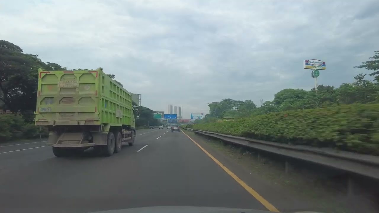Drive on Jakarta-Merak Toll Road From Karang Tengah to Karawaci Tangerang