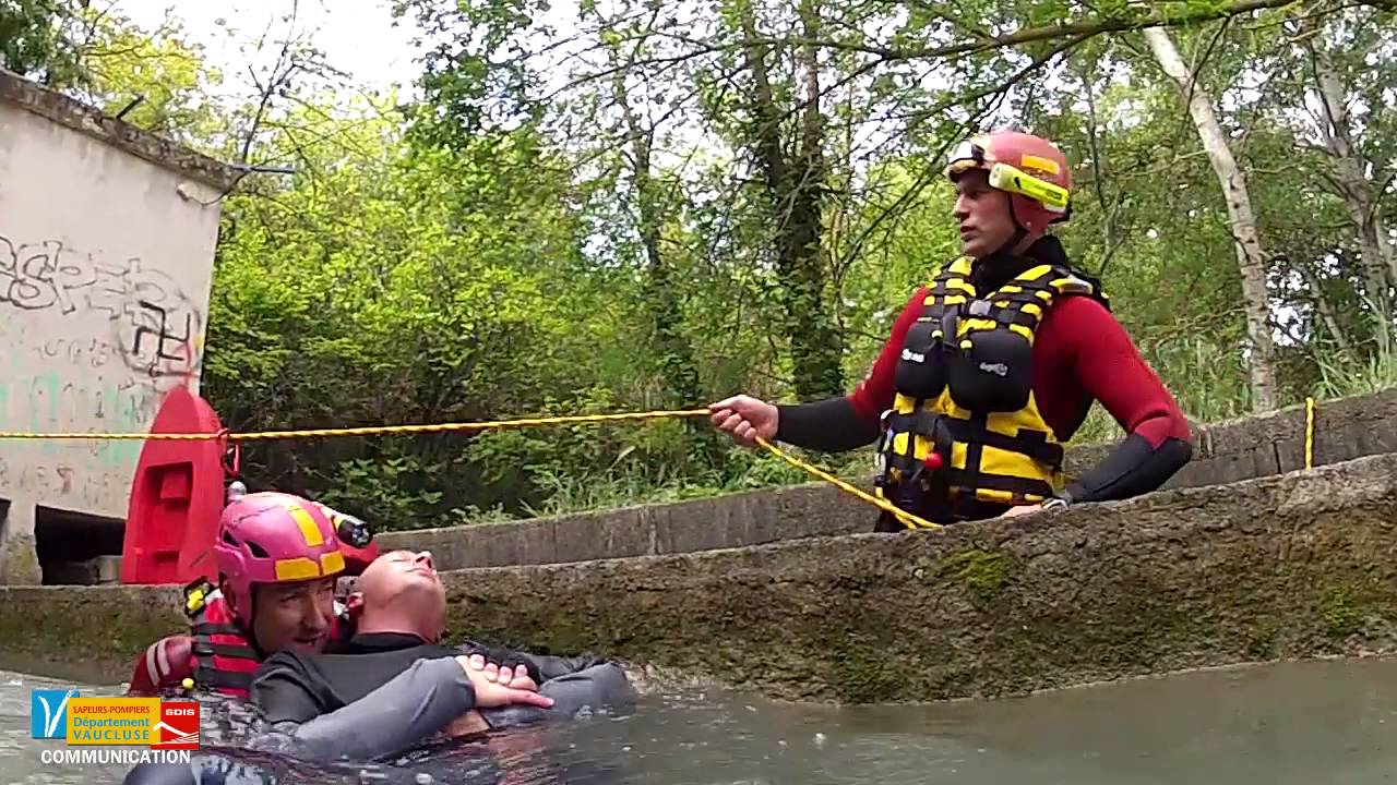 Entraînements de la spécialité SAV-SEV chez les pompiers de Vaucluse (vidéo officielle)