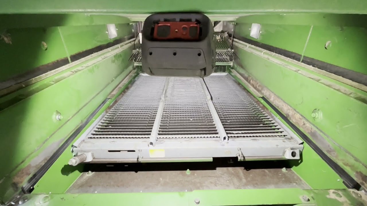 Restoring the 9560STS Combine!