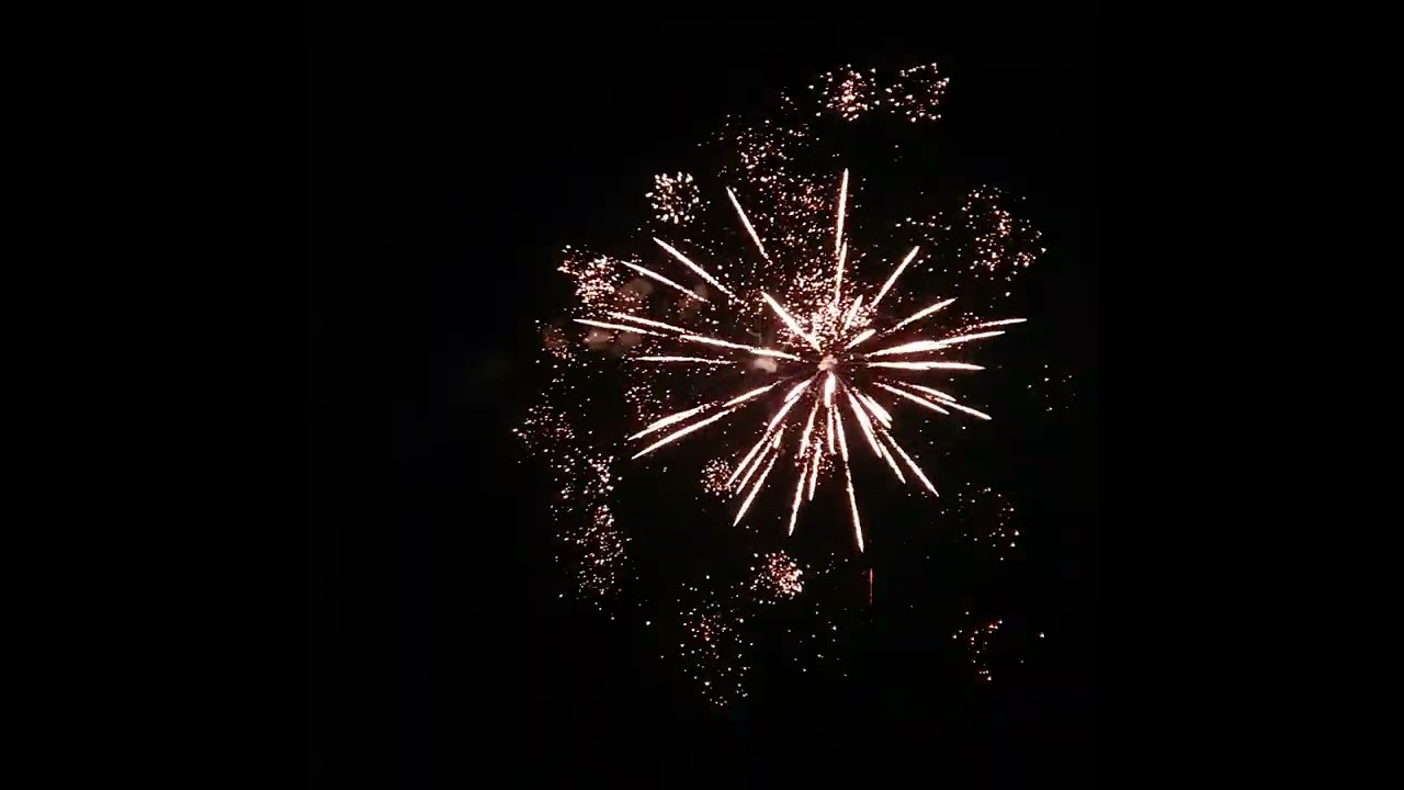 Sledgehammer 107shots Svea fireworks 2022/2023