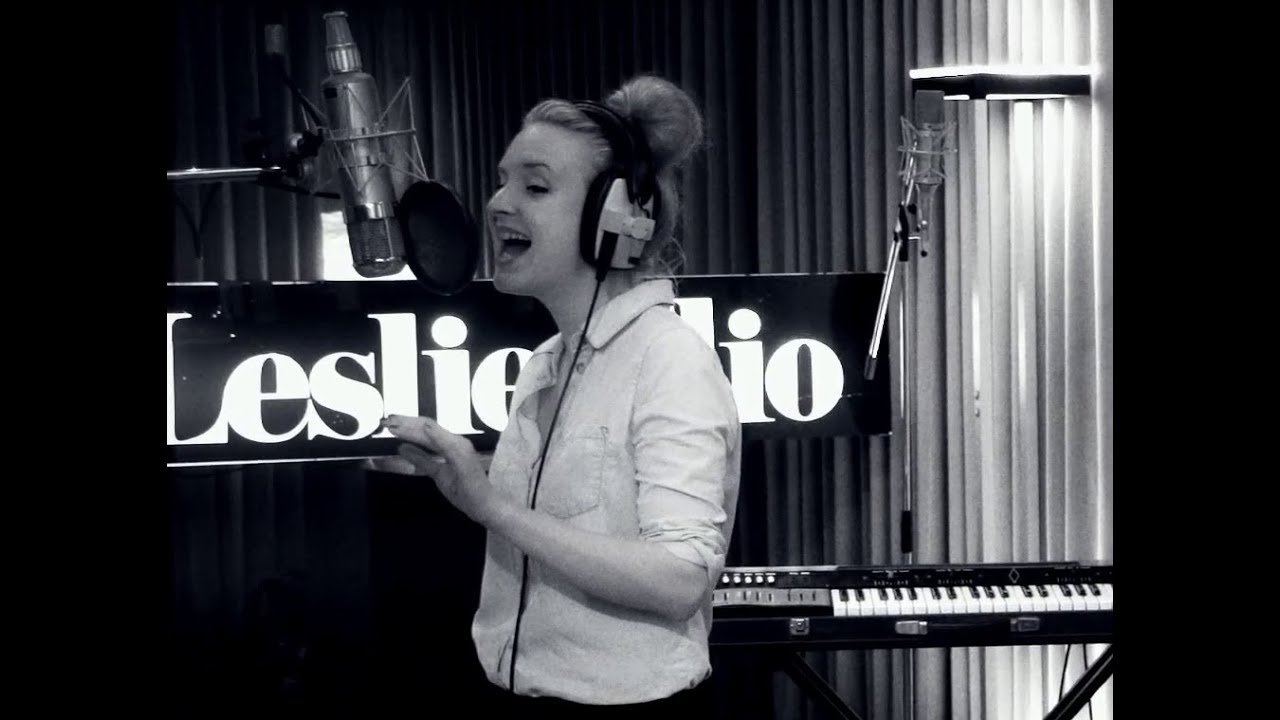 Leslie Clio - Sister Sun Brother Moon (Live Studio Session)