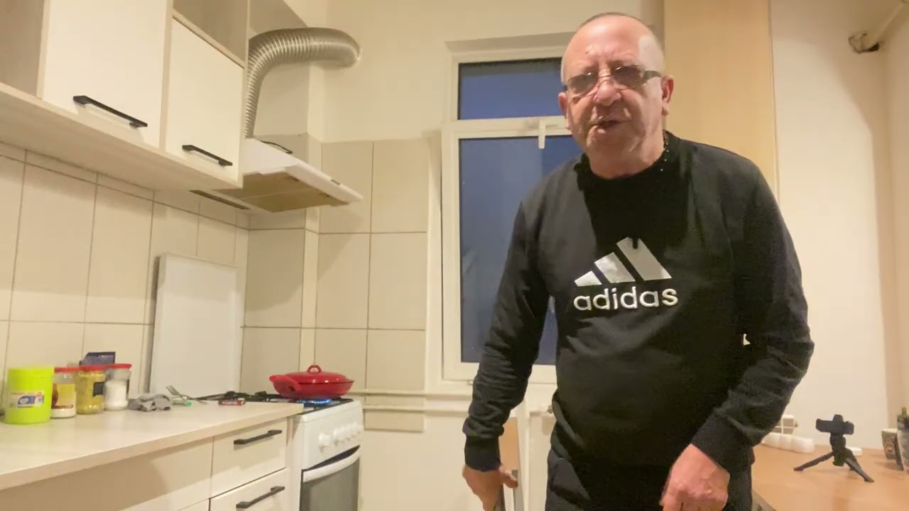 Îmi fierb dușmǎneii mei la tigae 