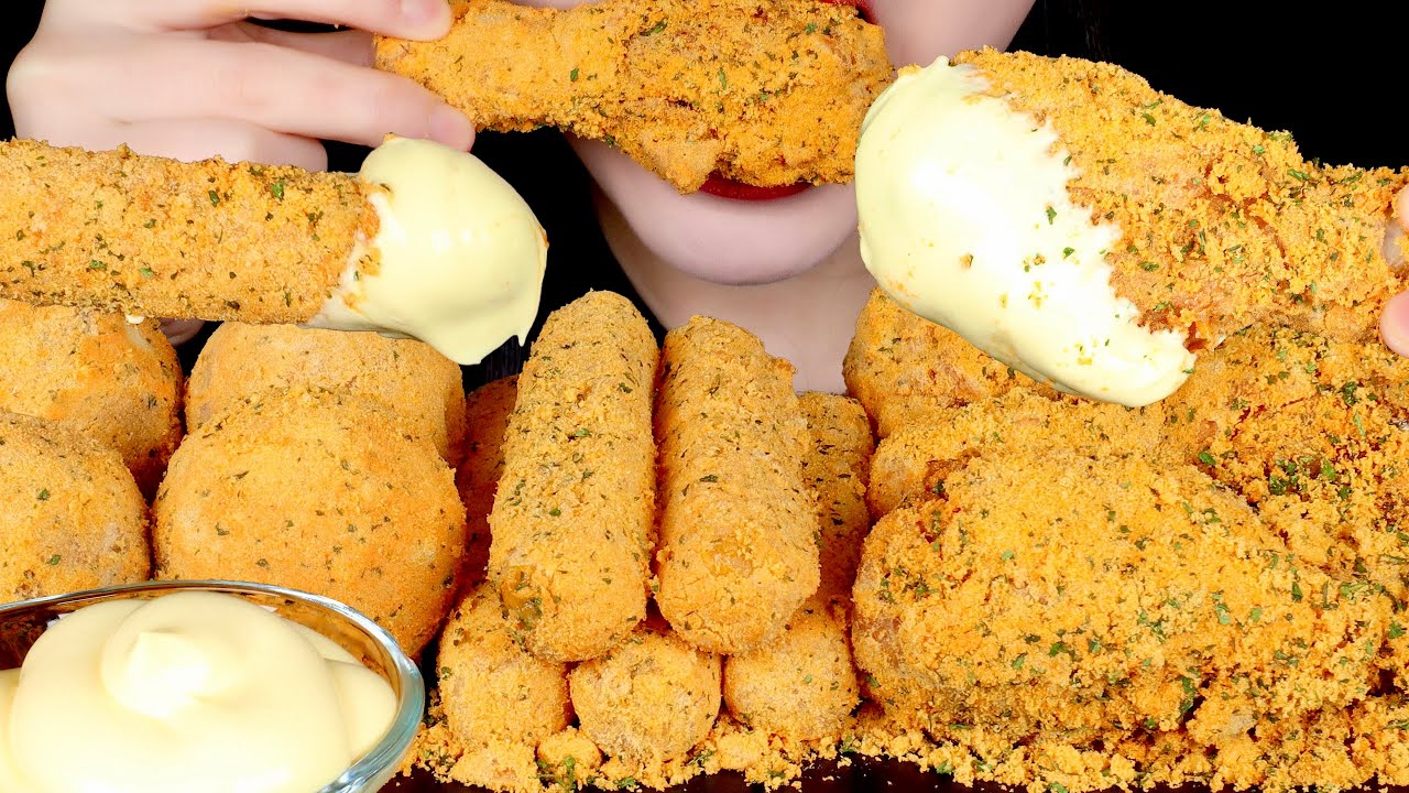 BBURINKLE CHICKEN, CHEESE BALLS, CHEESE STICKS 뿌링클 치킨, 치즈볼, 치즈스틱 MUKBANG EATING SOUND