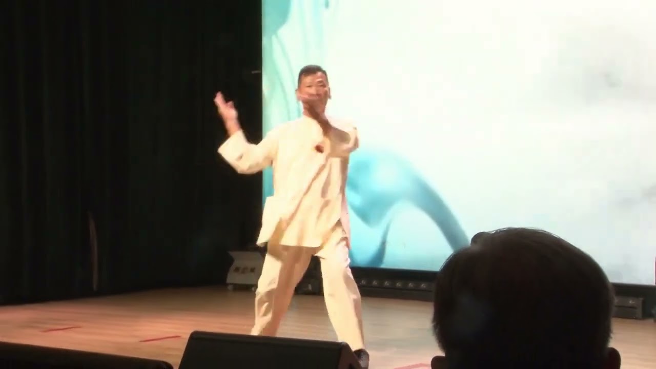 马来西亚黄氏太极学会五十周年会庆 12/8/2023 三丰快拳 - 叶修文总教练演出