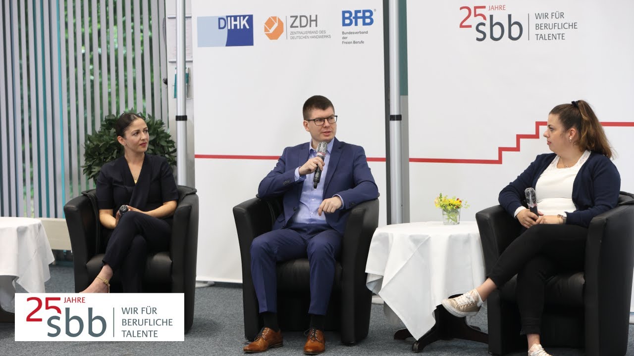 Live-Podiumsrunde mit StipendiatInnen und einem Juror des Aufstiegsstipendiums – 25 Jahre SBB