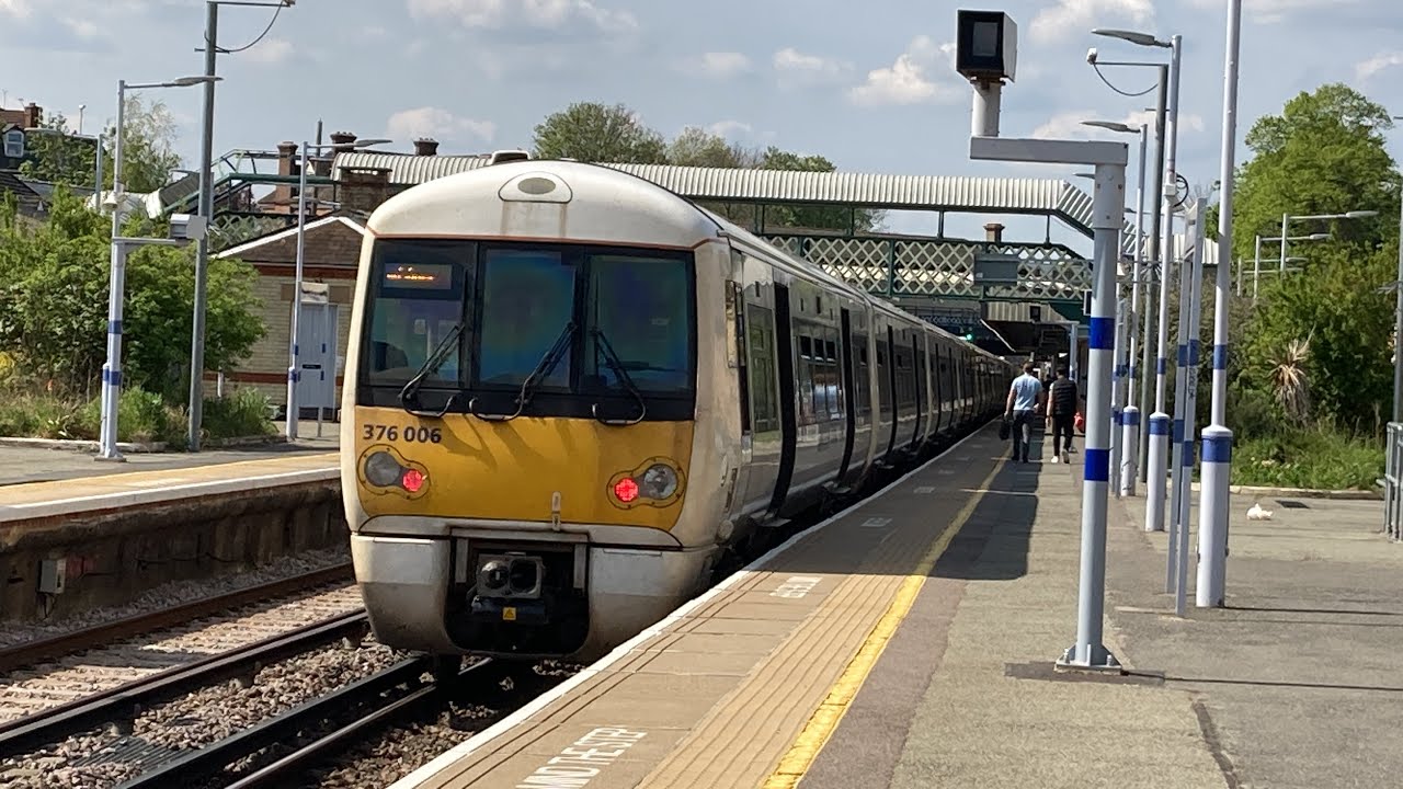 Trains at Grove Park