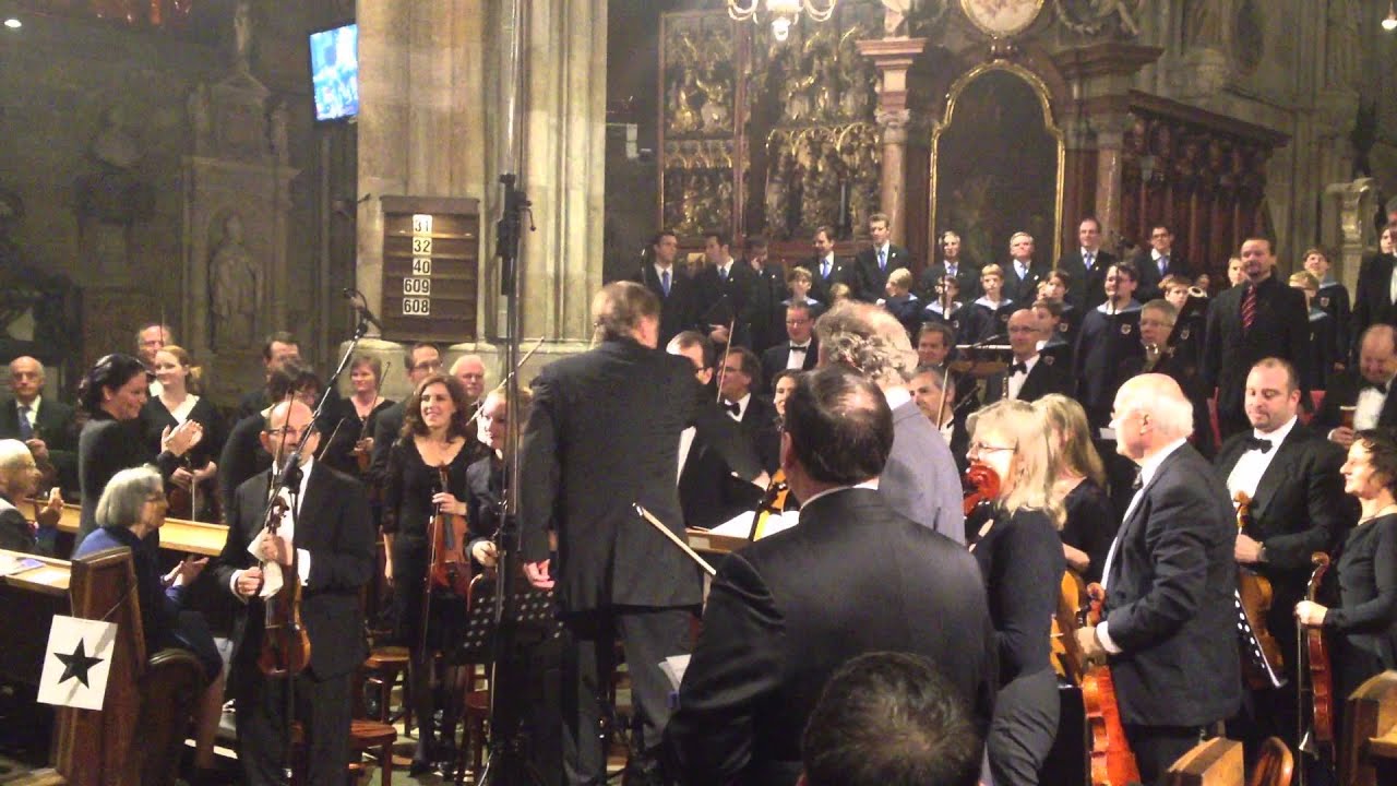 Austria Vienna Stephansdom Vienna Boys Choir Ovation