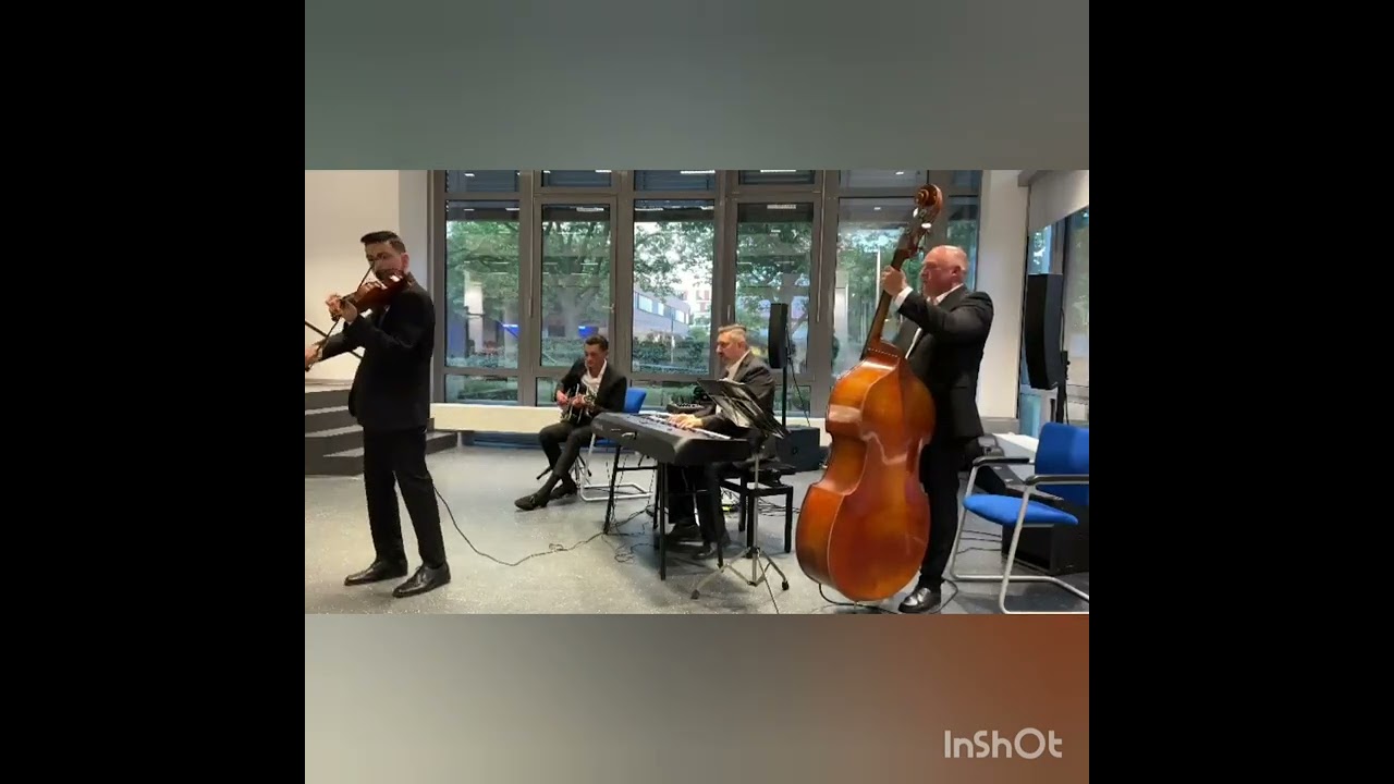 June Heilig & Ensemble                   Sweet Georgia Brown