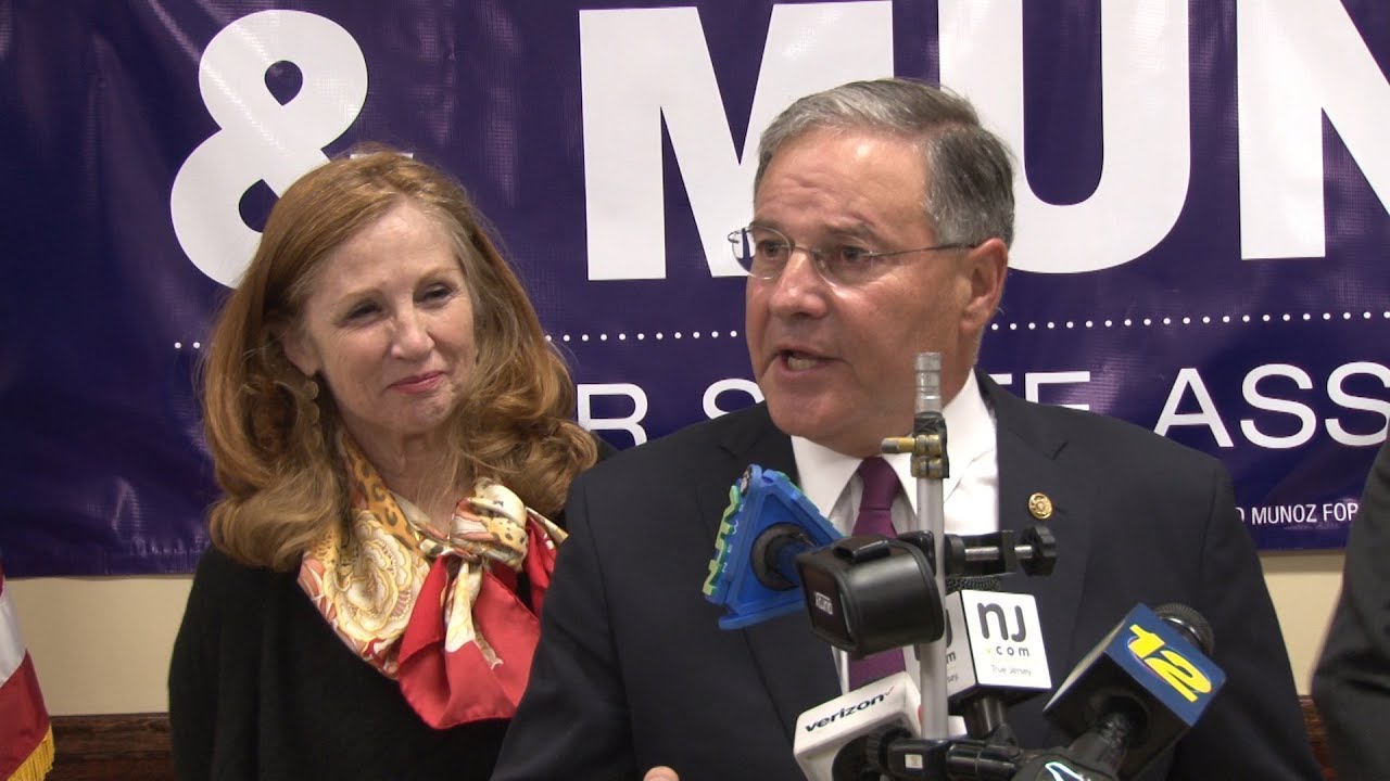 Bramnick and Munoz fend off challenges to win re-election