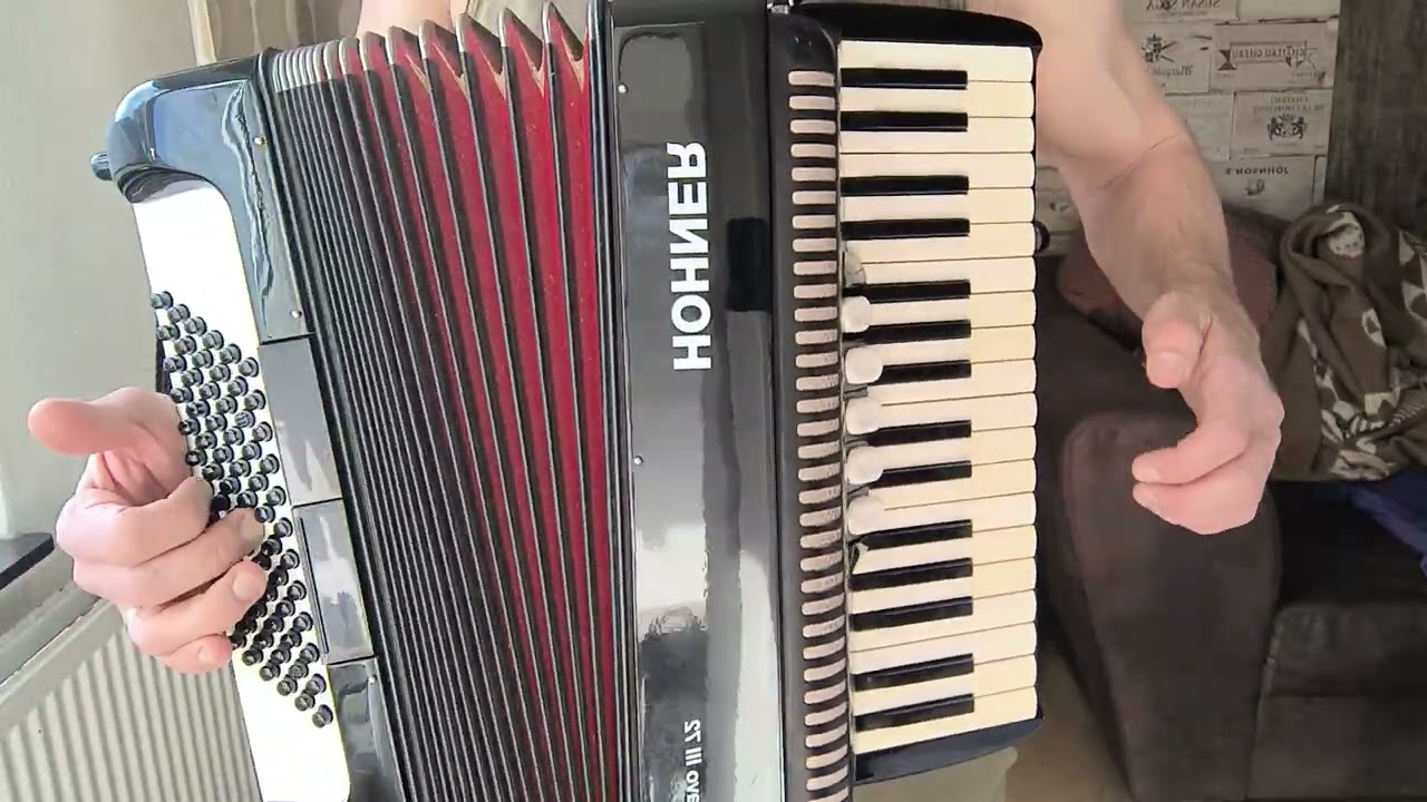 HOHNER Bravo 3 III 72 Sound Test 