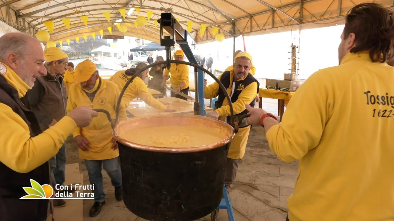 Borgo Tossignano: pace fatta tra polenta e maccheroni