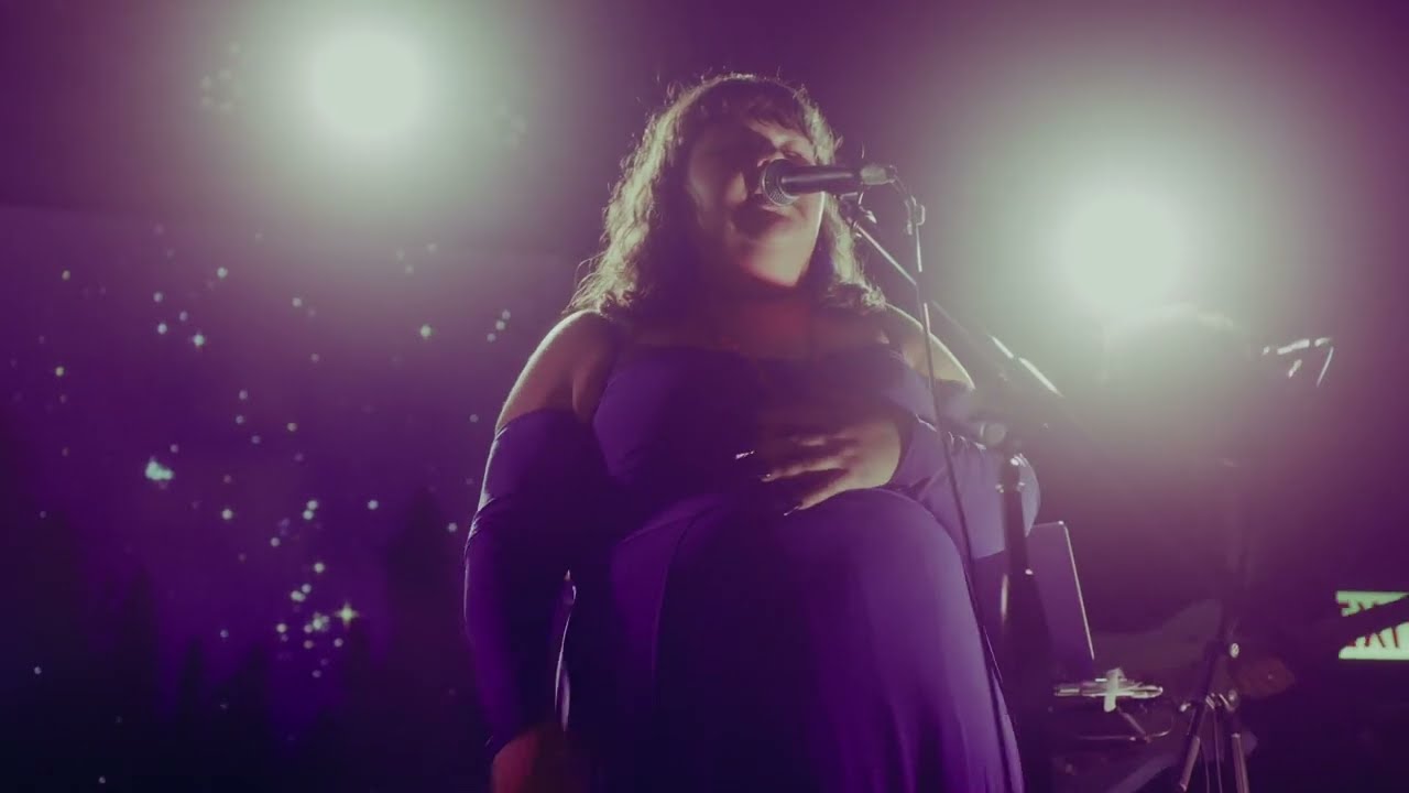 Siibii - User (Live At The Cameron House)