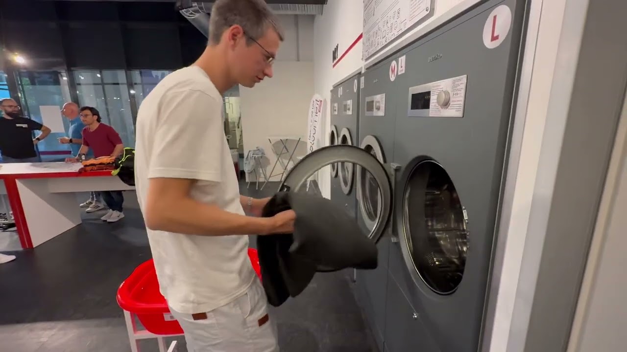 Bloomest Waschsalon Hamburg-Harburg powered by MIELE #hamburg #bloomest 