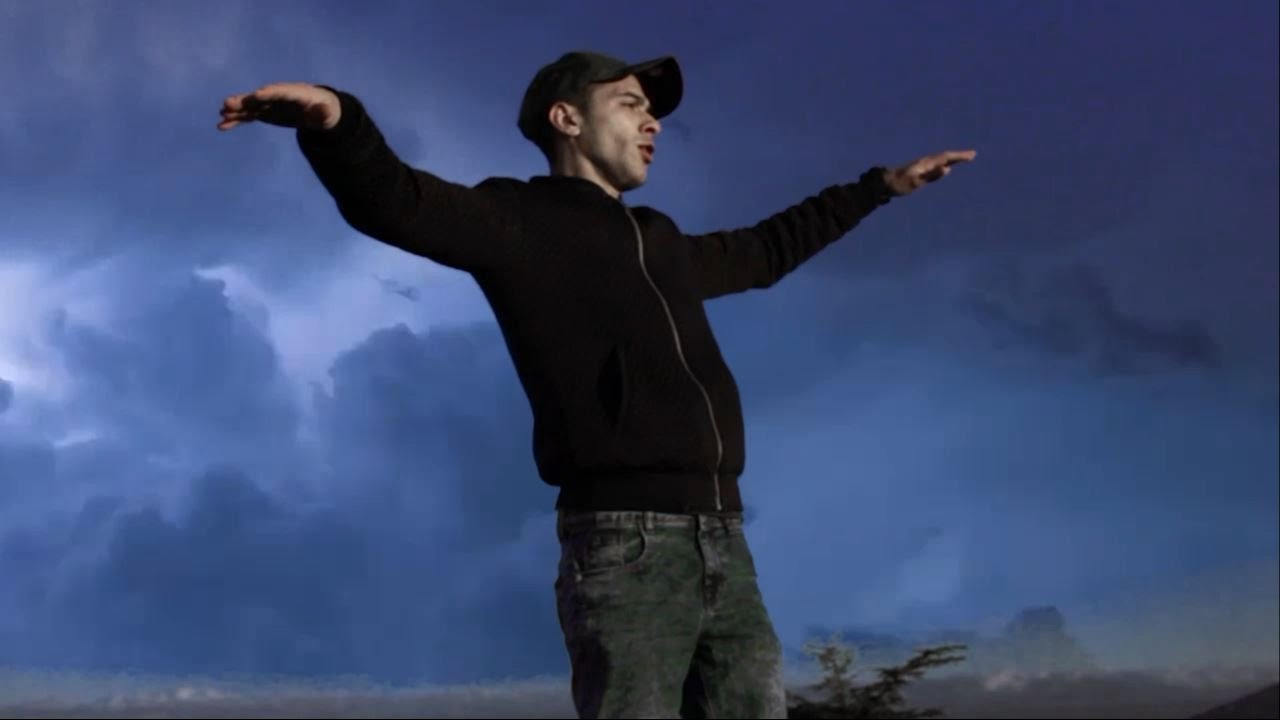 Noir & Jaune - Parli Troppo (Street Video)