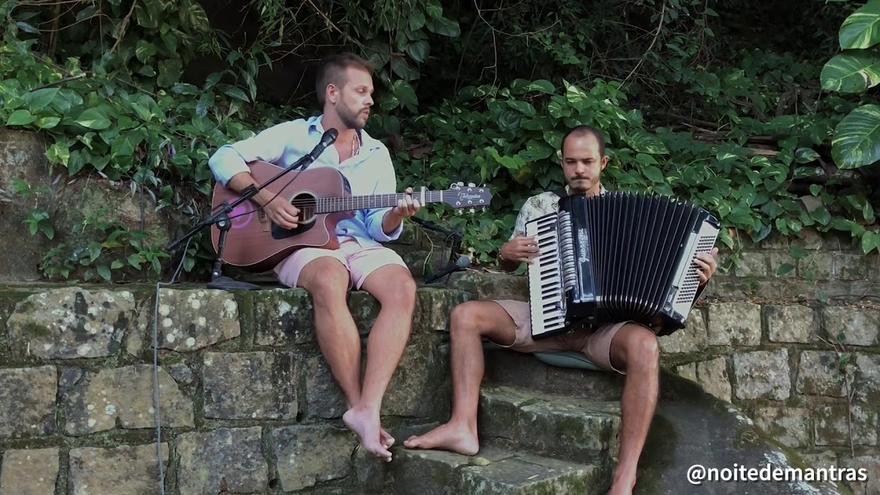 Om Namah Shivaya | Noite de Mantras |