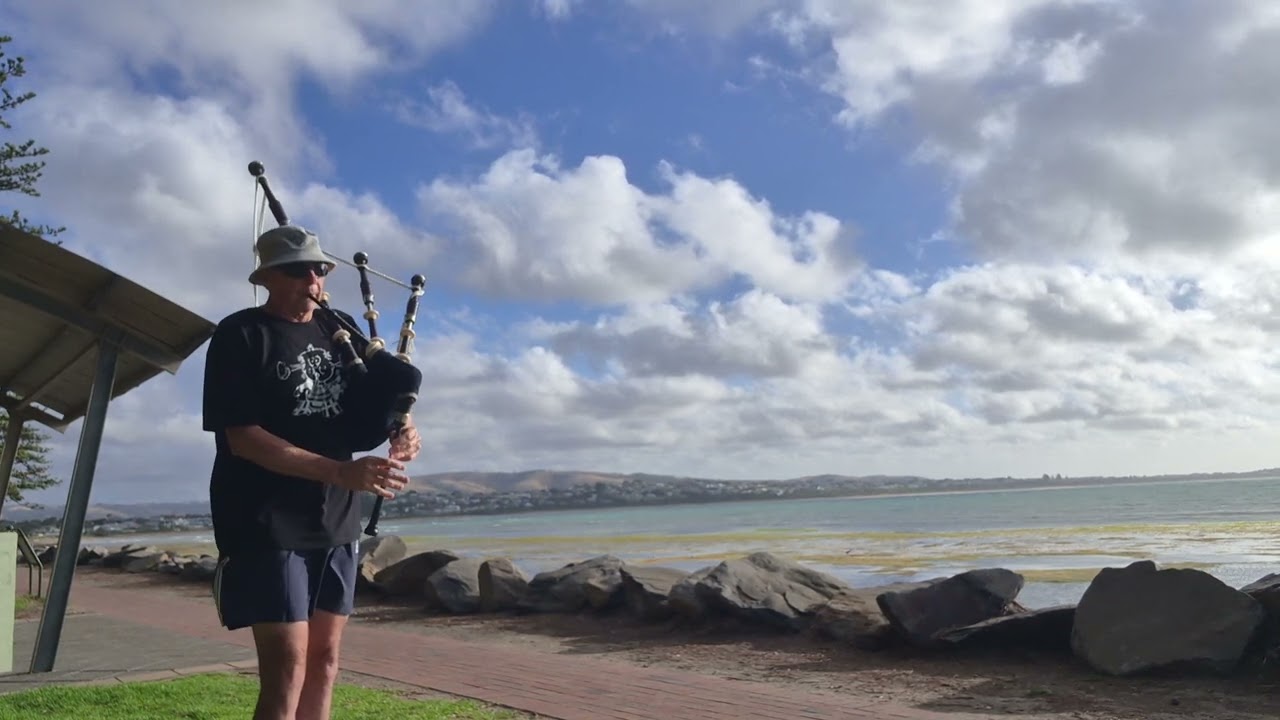 Sunny and cold in Victor Harbor  | Warming up with 