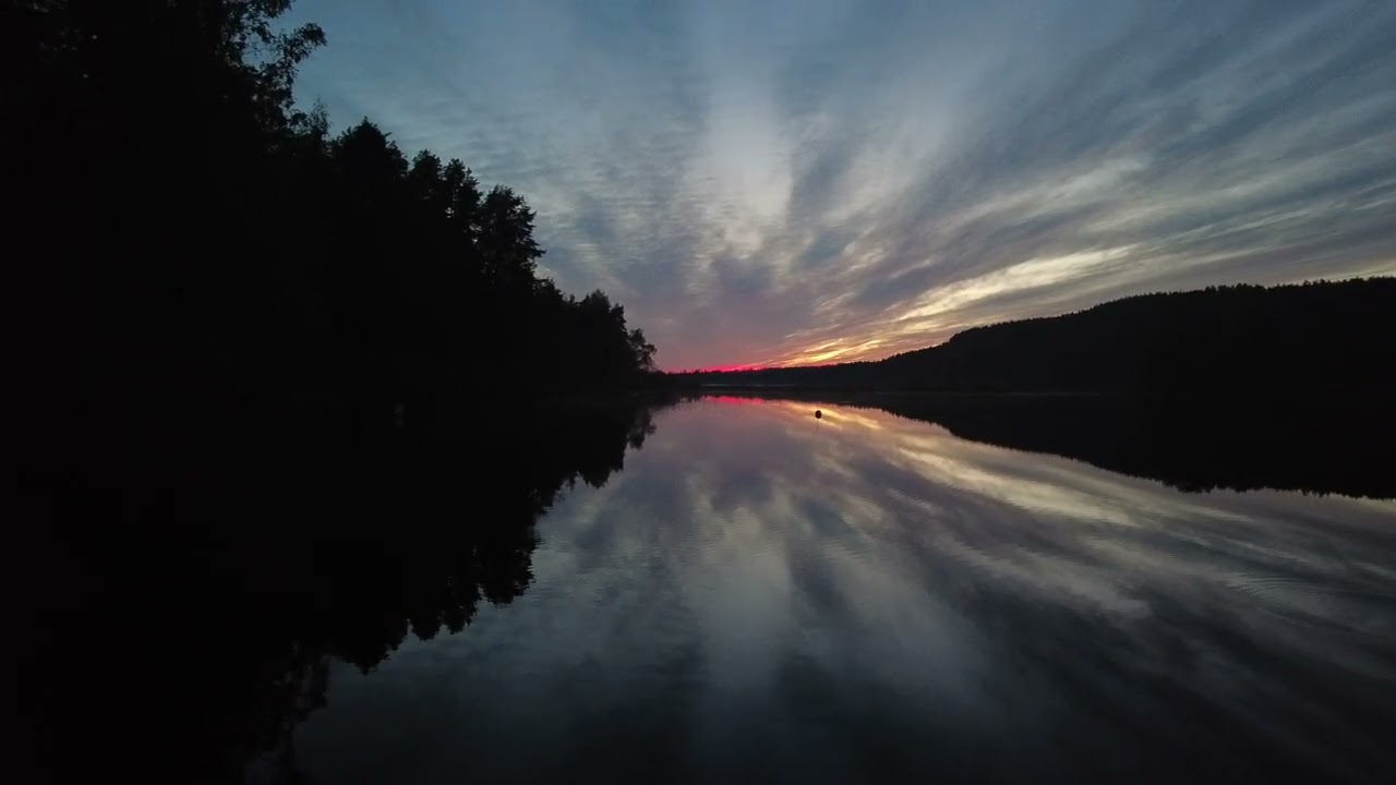KESÄYÖTÄ KALLAVEDEN RANNALLA