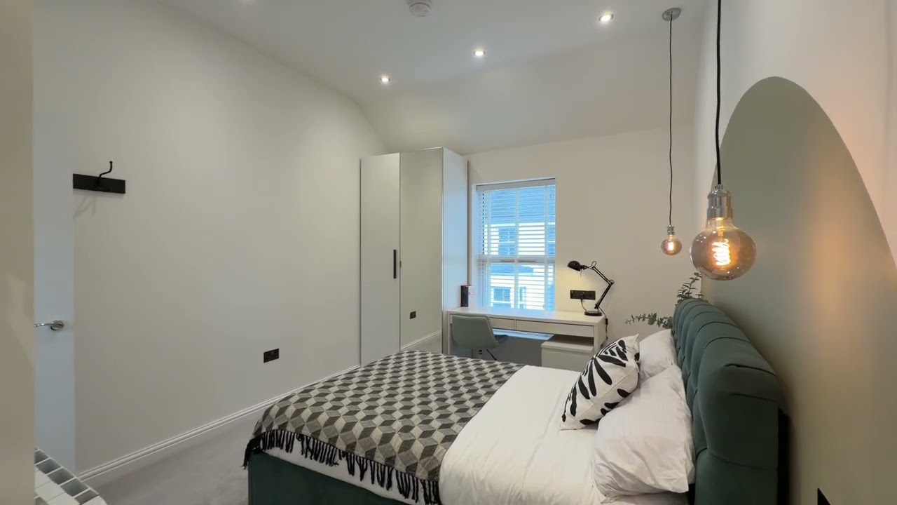 Marle Hill Road, Cheltenham | Upstairs Right Bedroom Video Tour | AWEHOME