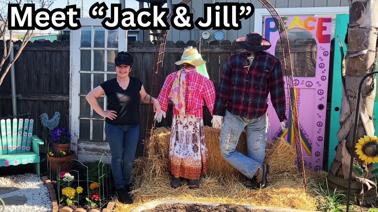 Making Scarecrows for my Garden! 😃