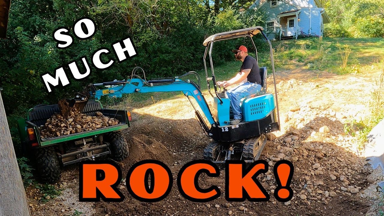 ПЕРЕМЕЩЕНИЕ МНОГОЧИСЛЕННЫХ КАМНЕЙ С ПОМОЩЬЮ САМОДЕЛЬНОГО КОВША KUBOTA B2601 И КИТАЙСКОГО МИНИ-ЭКС...