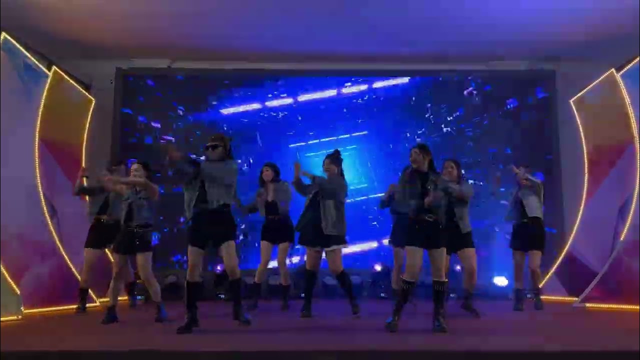 On the floor by TW team 