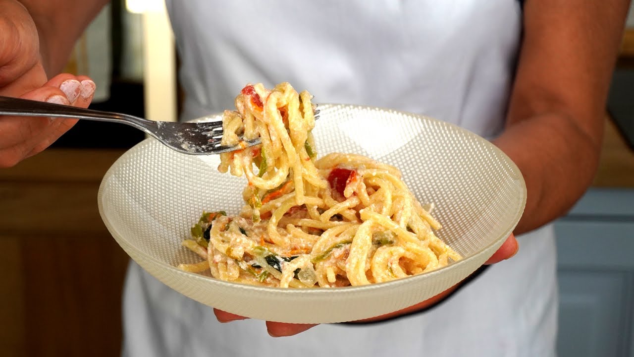 Spaghetti Fiori di Zucca e Ricotta Ricetta Estiva Facile e Veloce