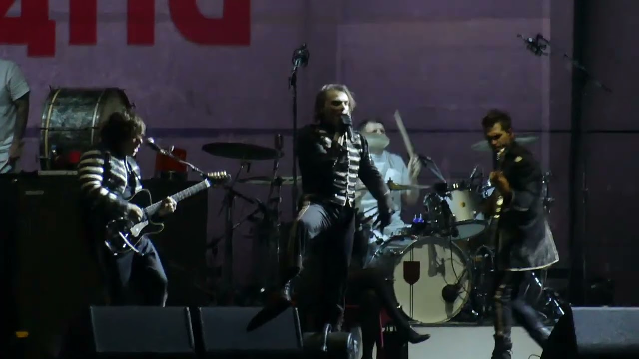My Chemical Romance - The End, Buenos Aires 020126