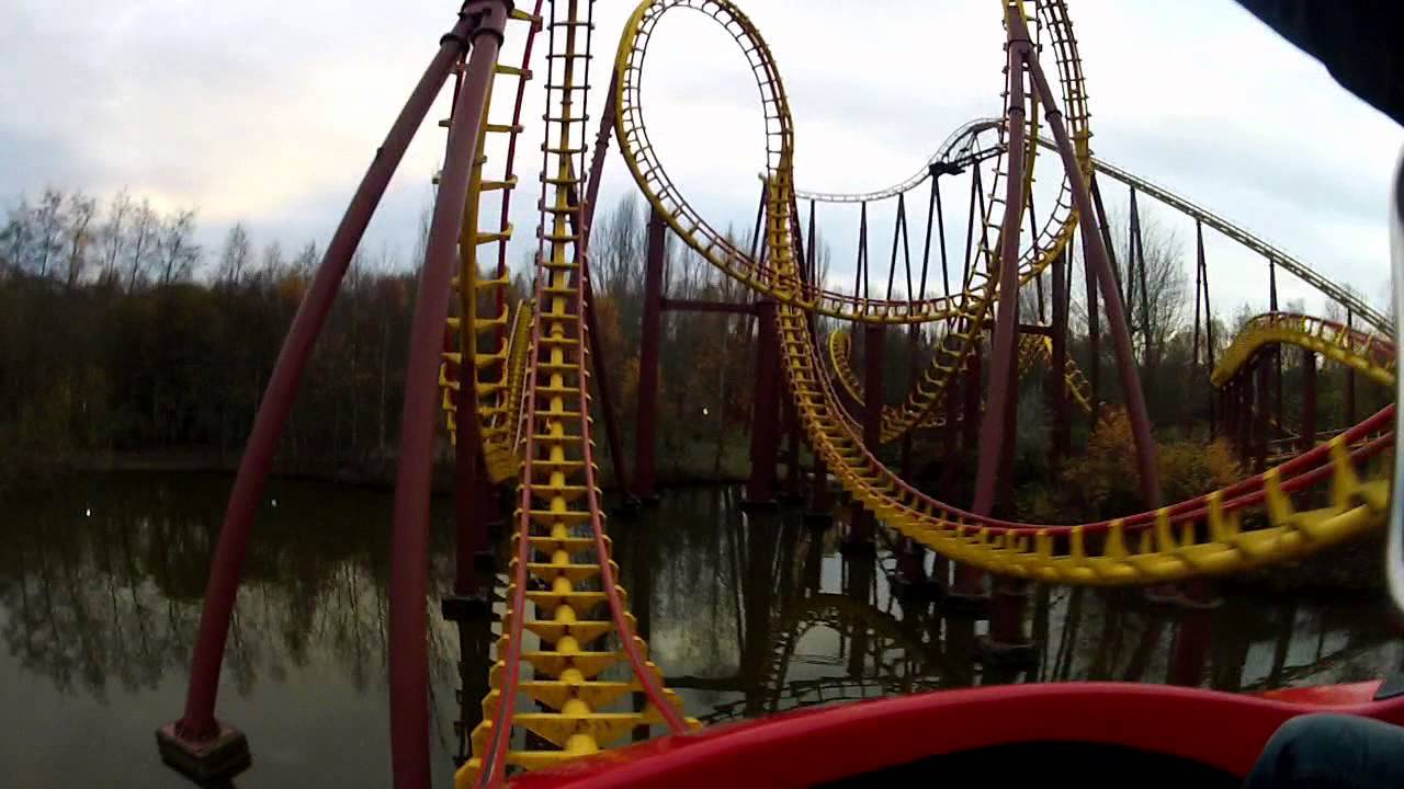 Goudurix au Parc Astérix, le grand huit aux 7 loopings pour ceux qui ont le goût du risque !
